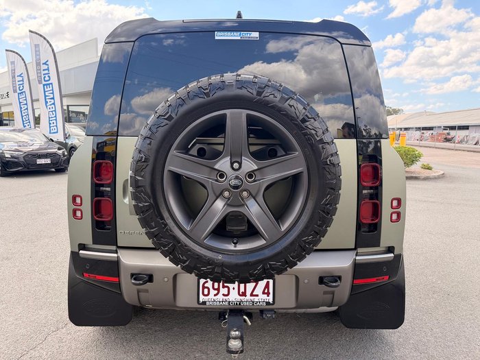 2024 Land Rover Defender 110 D300 X-Dynamic SE