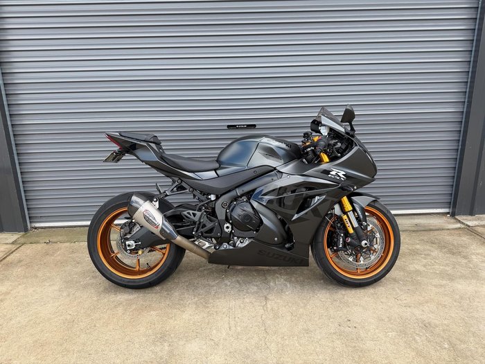 2021 Suzuki