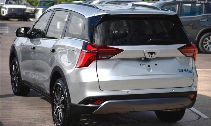 2024 Mahindra XUV700 AX7L Black Edition