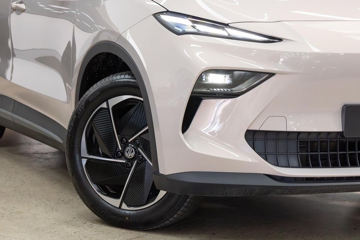 2025 MG MGS5 EV Excite 49