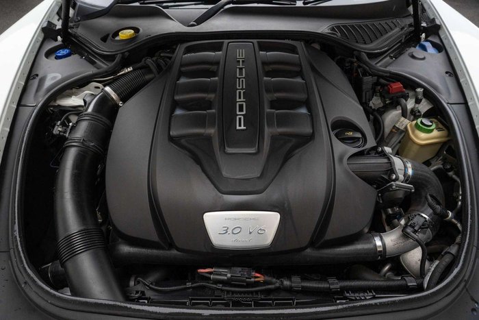 2015 Porsche Panamera Diesel