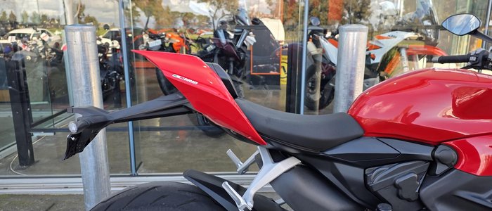 2023 Ducati Streetfighter V2 Streetfighter Red