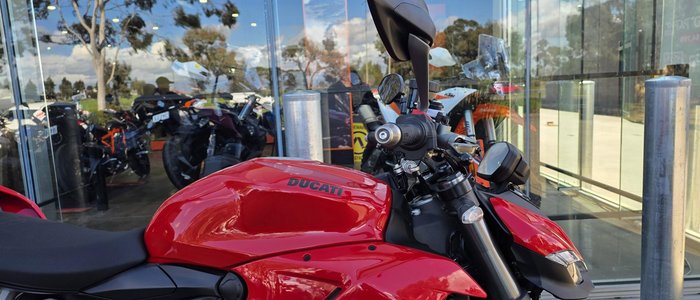 2023 Ducati Streetfighter V2 Streetfighter Red