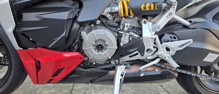 2023 Ducati Streetfighter V2 Streetfighter Red