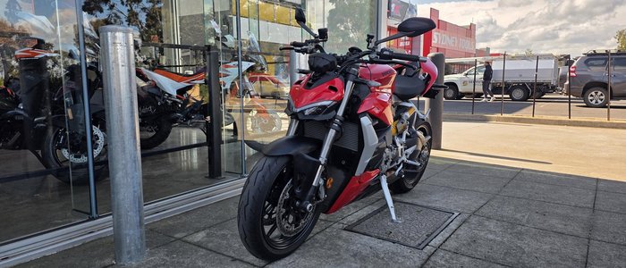 2023 Ducati Streetfighter V2 Streetfighter Red