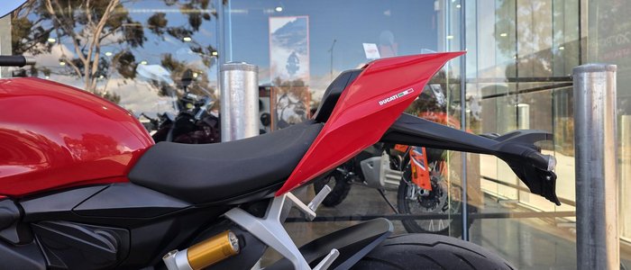 2023 Ducati Streetfighter V2 Streetfighter Red