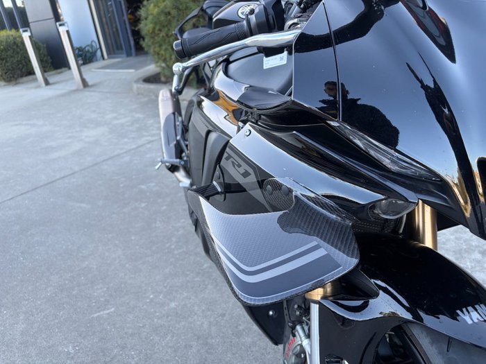 2025 Yamaha YZF-R1 Grey