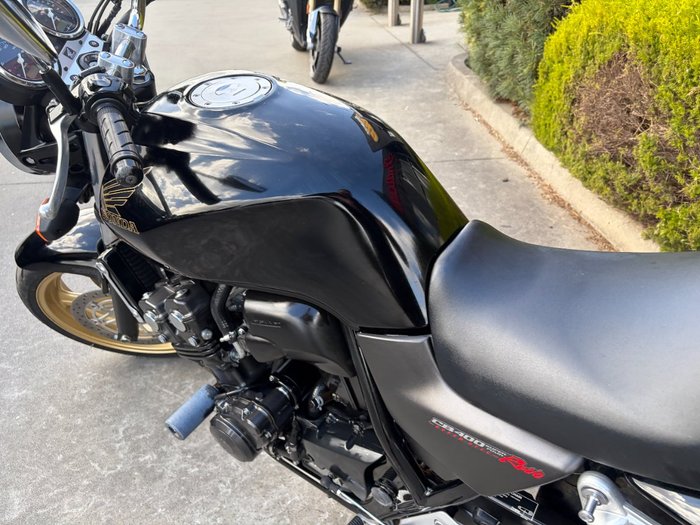 2011 Honda CB400 Black