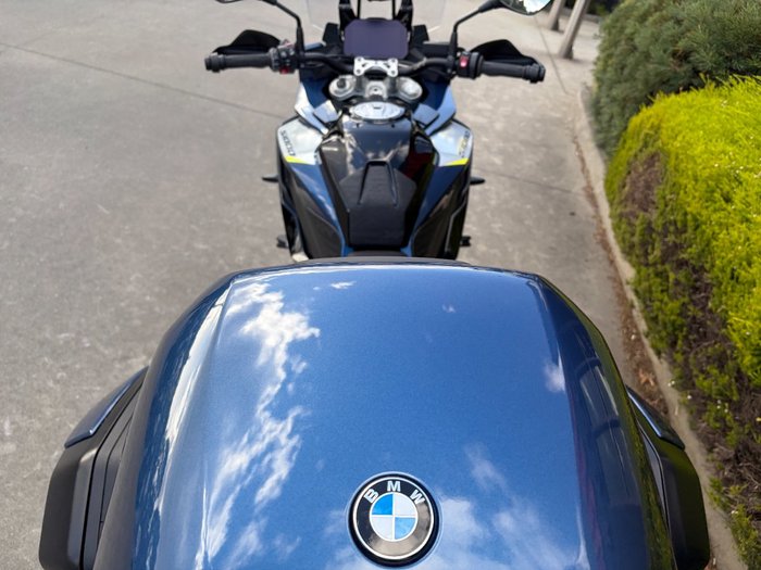 2026 BMW Motorrad S 1000 XR Blue