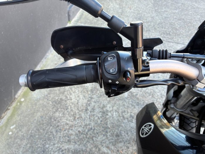2008 Yamaha XT660R BLACK