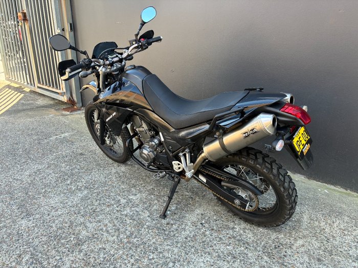 2008 Yamaha XT660R BLACK
