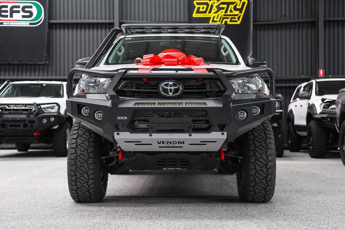 2022 Toyota Hilux SR