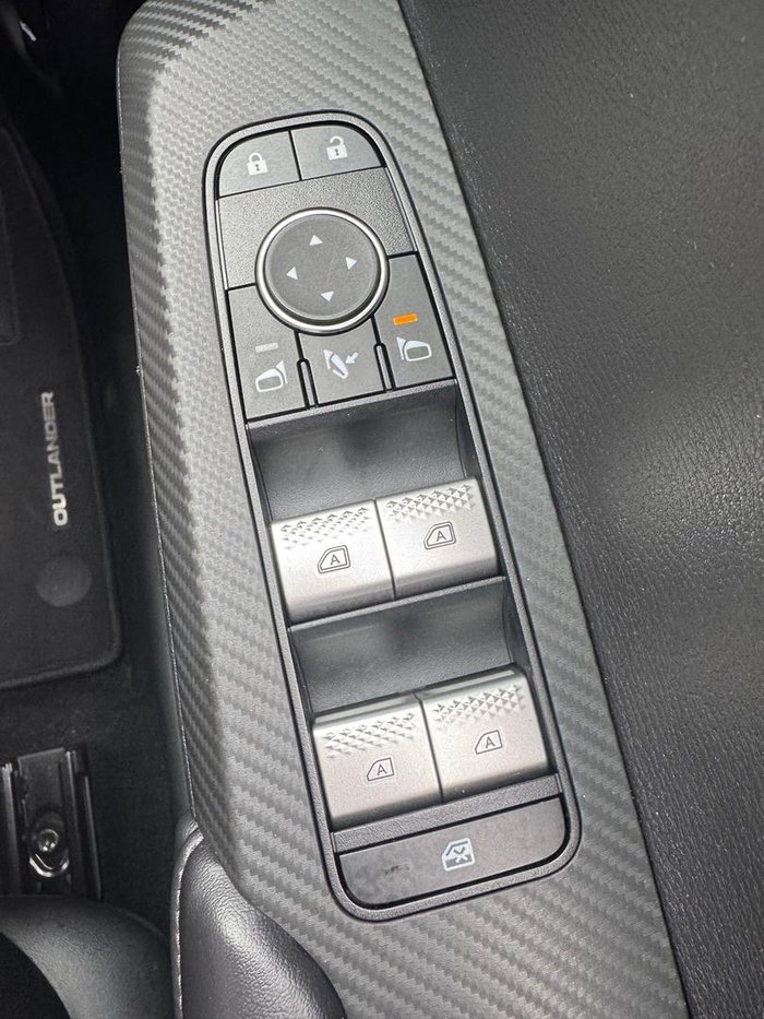 2023 Mitsubishi Outlander LS ZM MY24 White