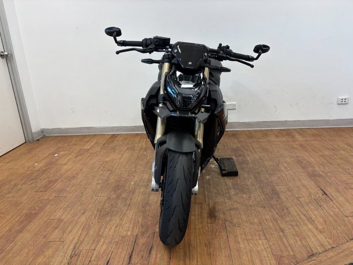 2022 BMW Motorrad S 1000 R