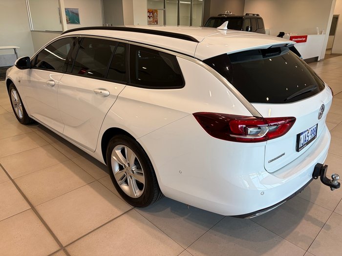 2018 Holden COMMODORE