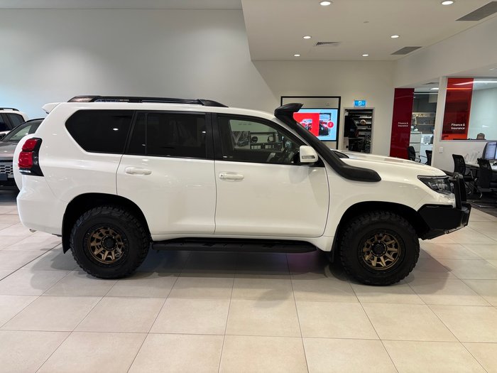 2021 Toyota Prado
