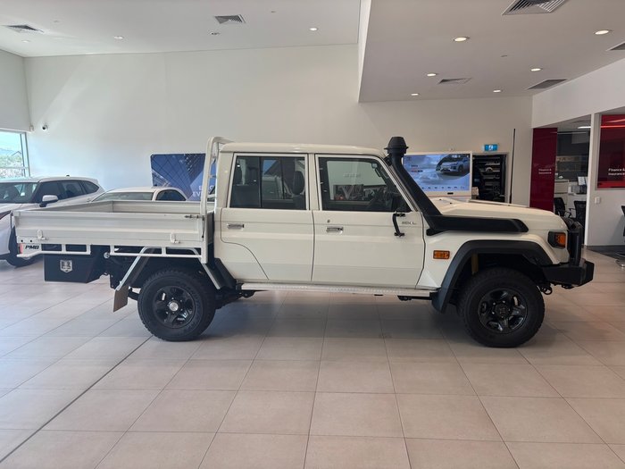 2023 Toyota Landcruiser Military