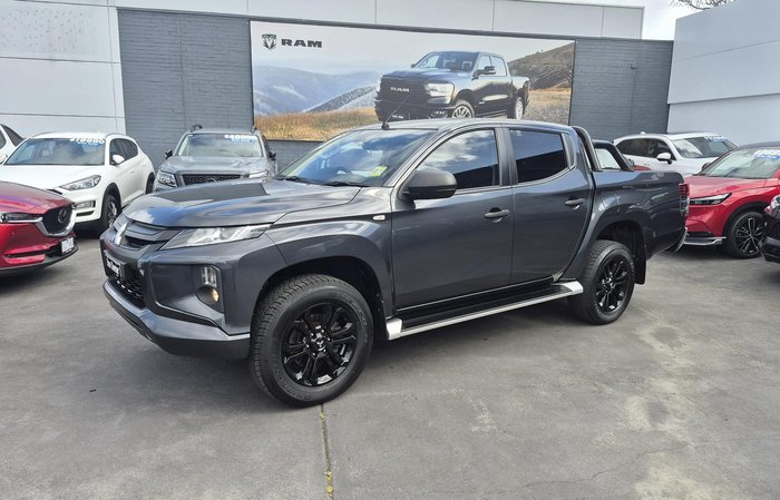 2022 Mitsubishi Triton GLX-R