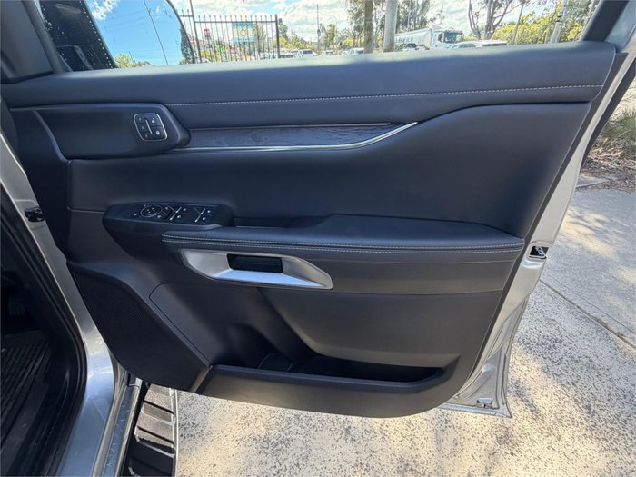 2025 FORD EVEREST PLATINUM (4WD)
