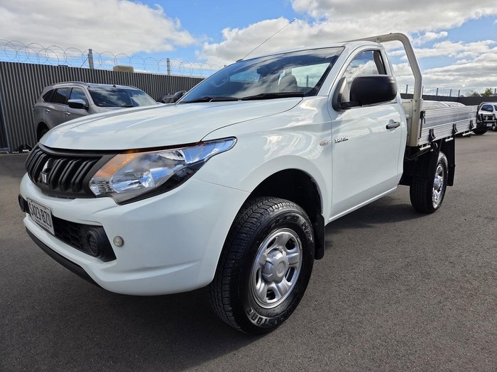 2018 Mitsubishi Triton GLX