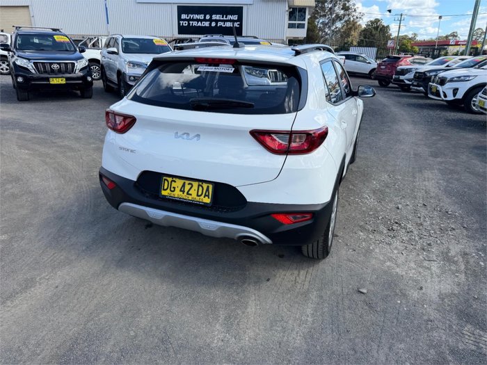 2022 KIA STONIC S