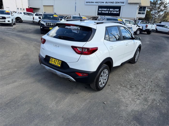 2022 KIA STONIC S