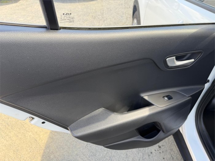 2022 KIA STONIC S