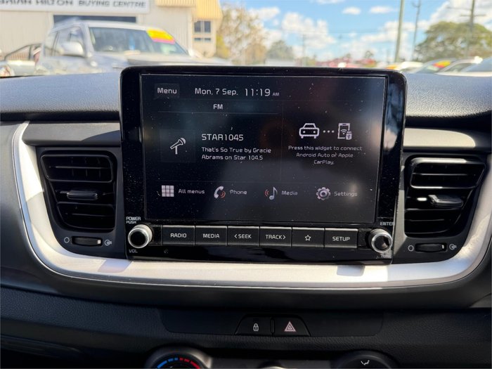 2022 KIA STONIC S