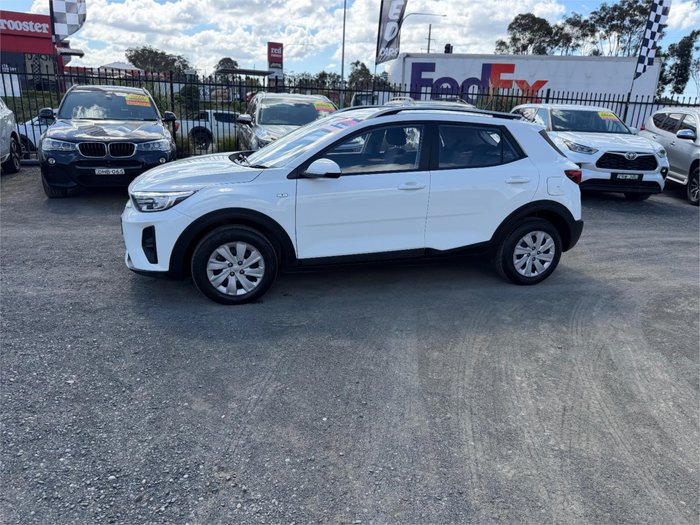 2022 KIA STONIC S