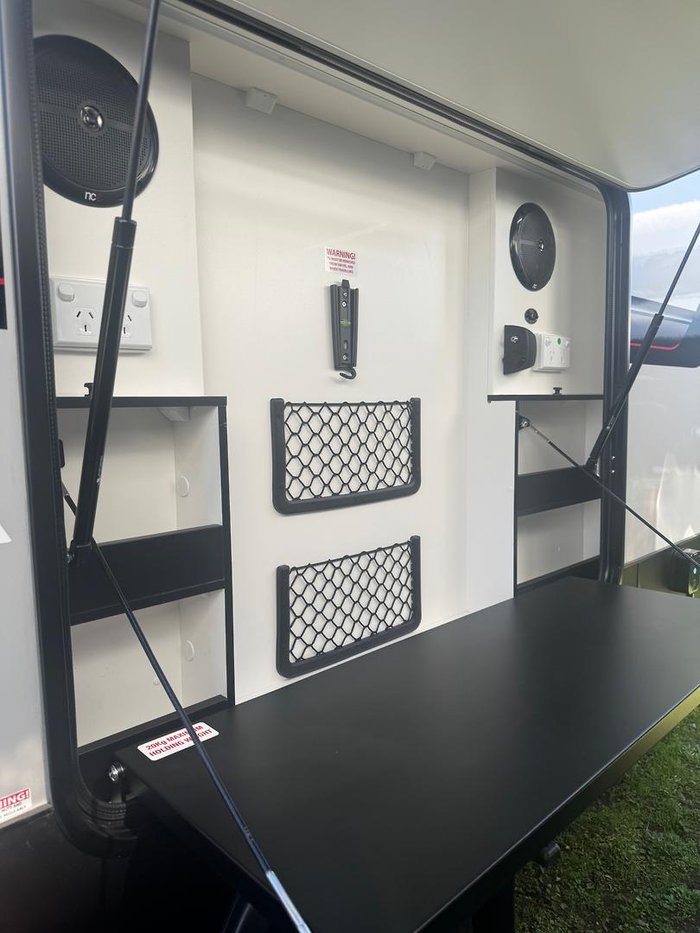2025 Traveller 15Ft Track