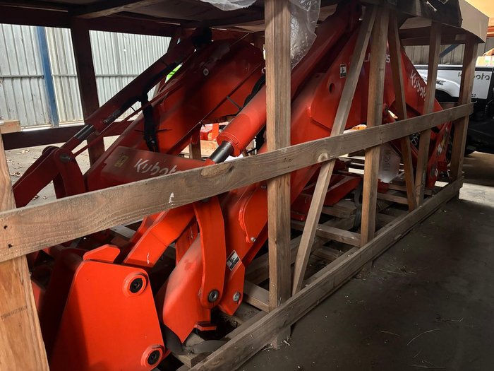 2024 Kubota Lm2605au