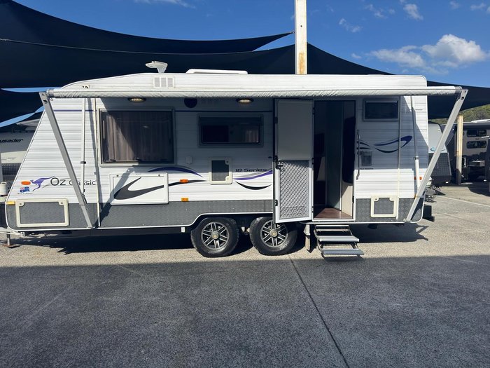 2013 New Age Caravans Oz Classic