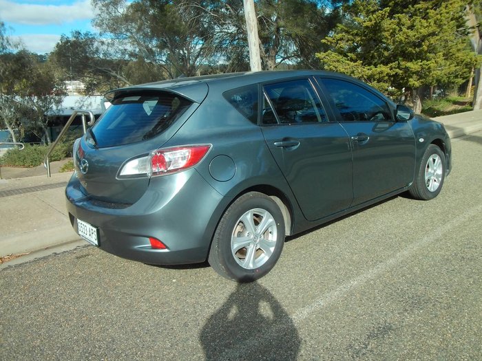 2012 Mazda 3 Neo