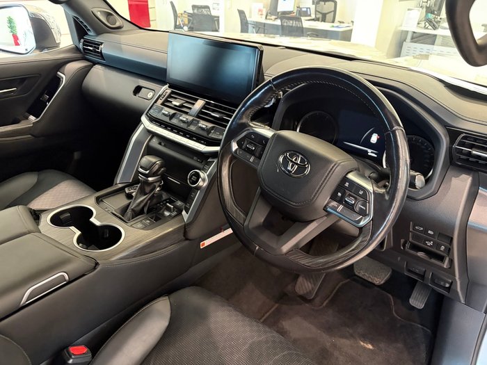 2022 Toyota LANDCRUISER