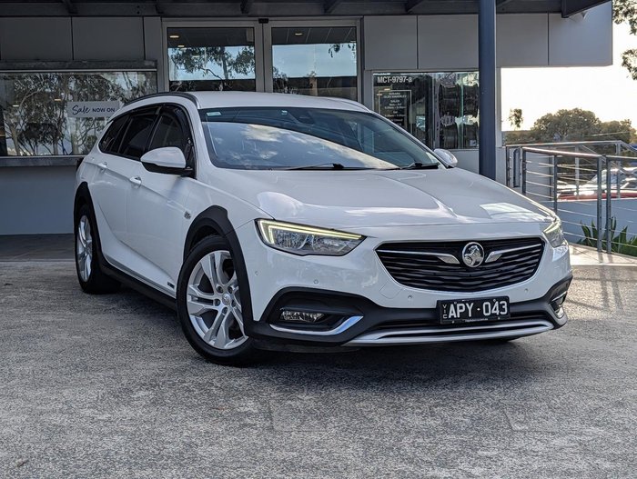2018 Holden Calais
