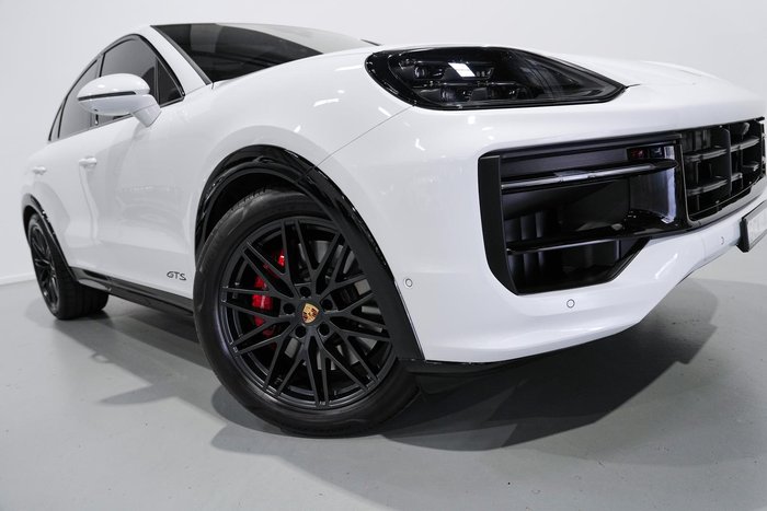 2024 Porsche Cayenne GTS