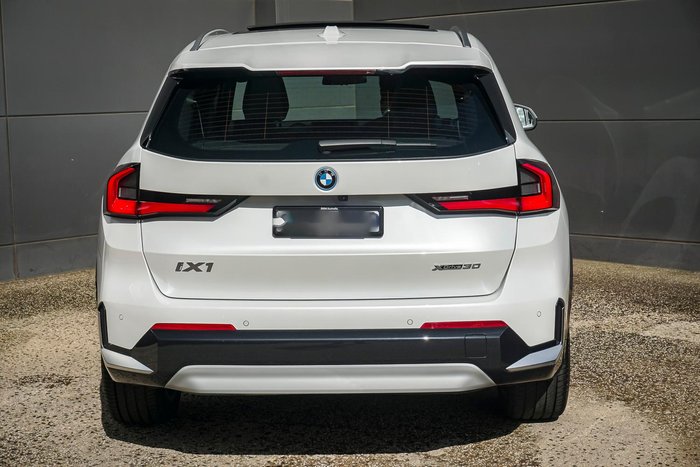 2025 BMW iX1 xDrive30 xLine