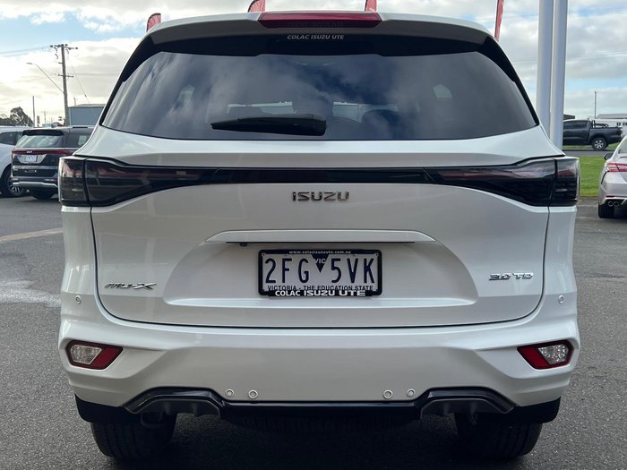 2026 Isuzu MU-X LS-T MY25.5 4X4 Dual Range Moonstone White