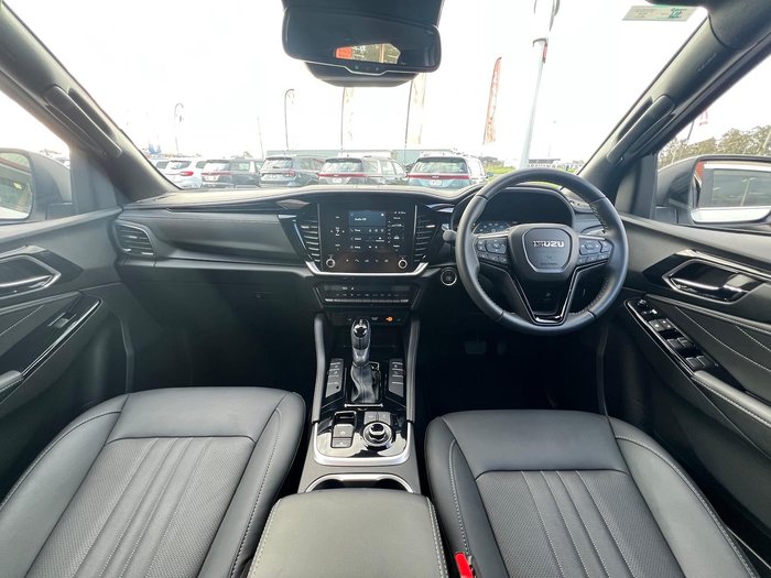 2026 Isuzu MU-X LS-T MY25.5 4X4 Dual Range Moonstone White