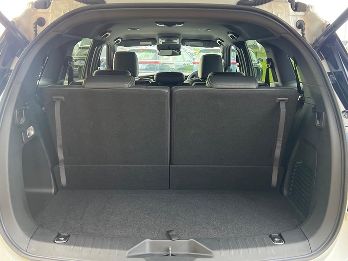2026 Isuzu MU-X LS-T MY25.5 4X4 Dual Range Moonstone White