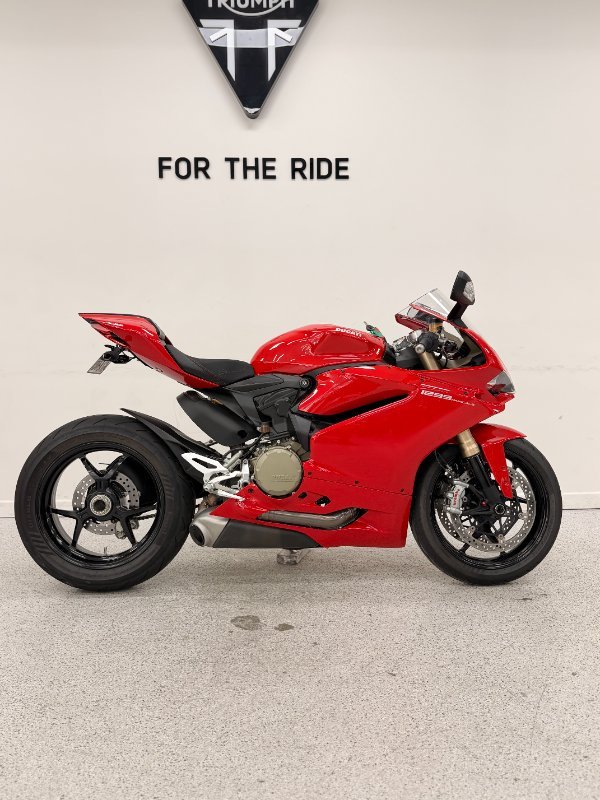 2016 DUCATI