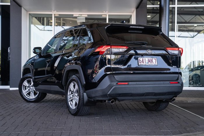 2025 Toyota RAV4 GX