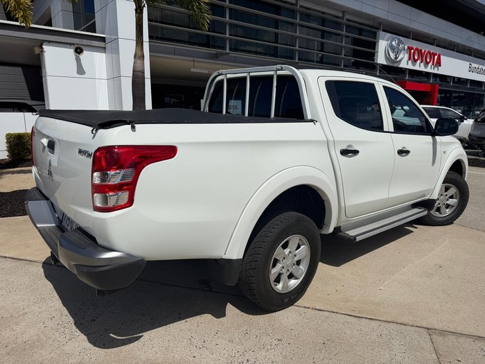 2016 Mitsubishi Triton