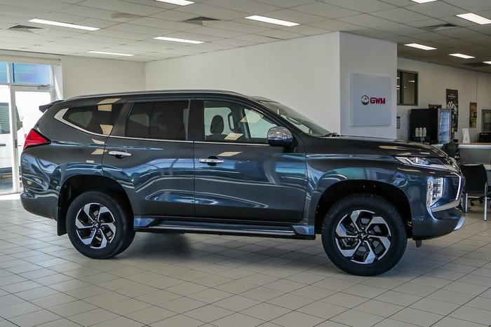 2024 Mitsubishi Pajero Sport GLS