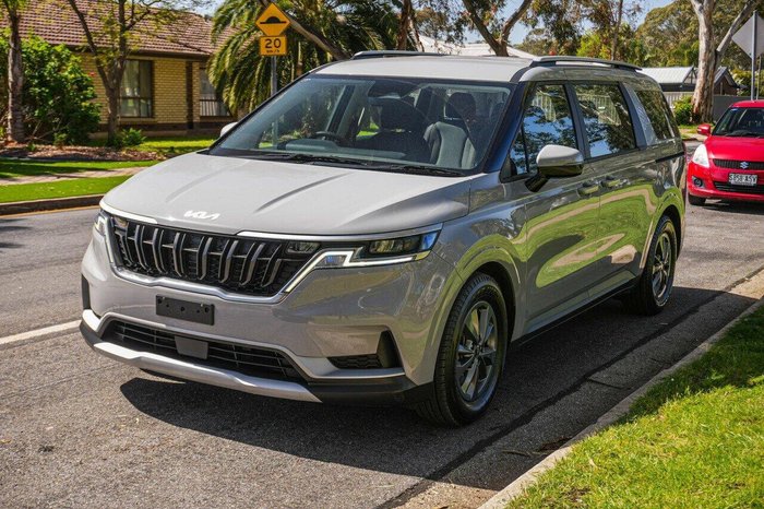 2022 Kia Carnival S