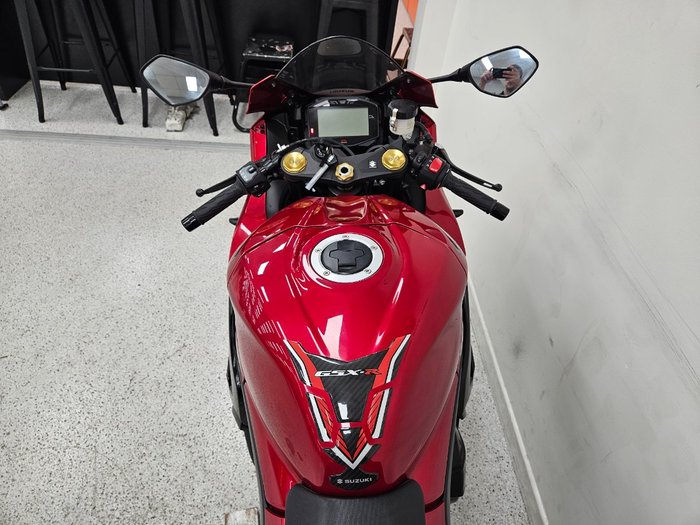 2025 Suzuki GSX-R1000R