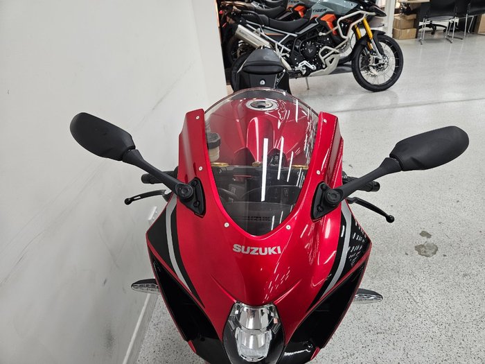 2025 Suzuki GSX-R1000R