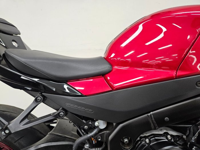 2025 Suzuki GSX-R1000R