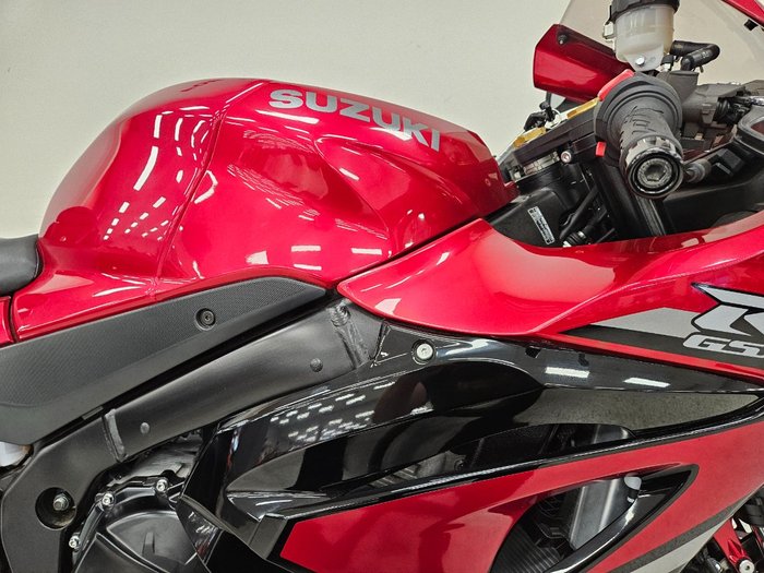 2025 Suzuki GSX-R1000R