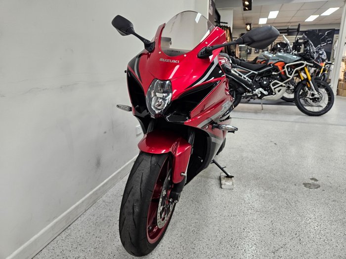 2025 Suzuki GSX-R1000R